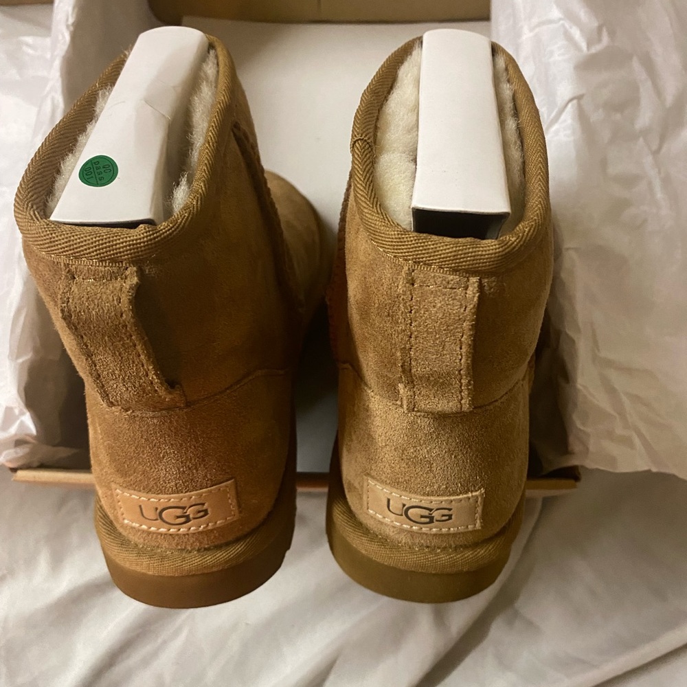 UGG Women Classic Mini II Chelsea